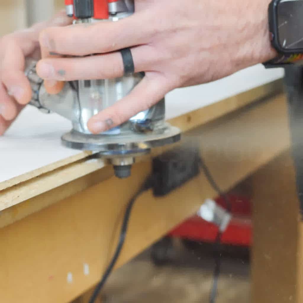  Pre-Installed LED Lighting