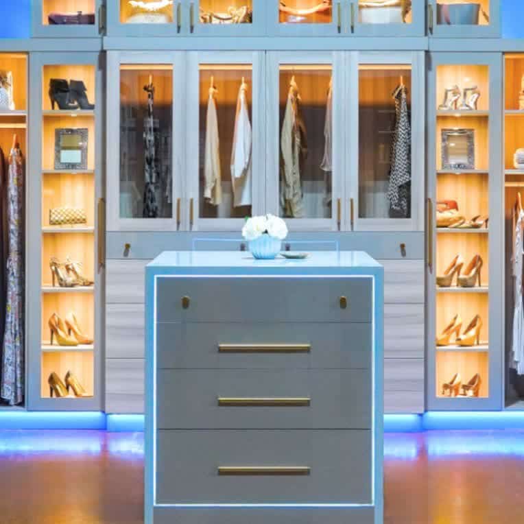 Luxury Hers Closet Organizer
